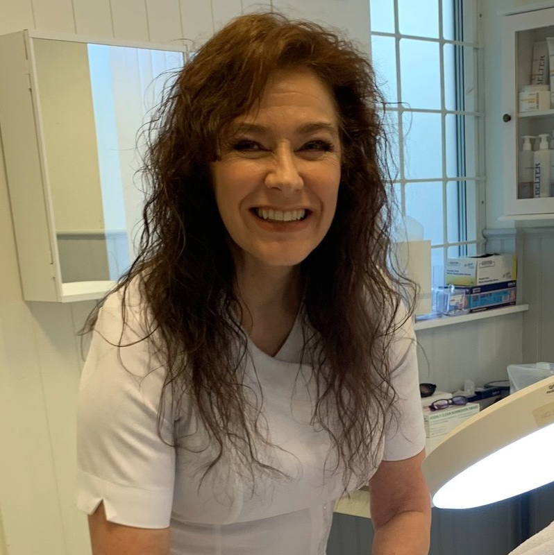 Gina på Technical Skin Clinic i Arvika